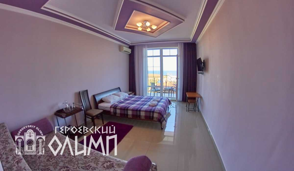 Однокомнатный трехместный номер 25м2